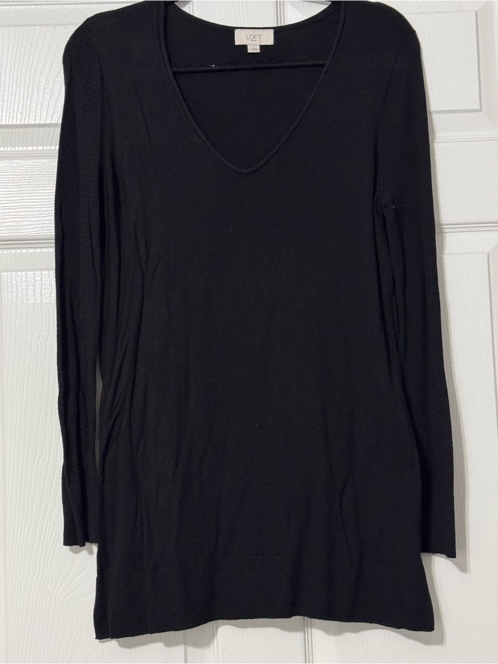 LOFT Black V-Neck Long Sleeve Lightweight Knit Top